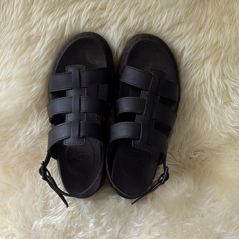 Dr Martens Women’s black Sandals. Size 8. Like New condition!